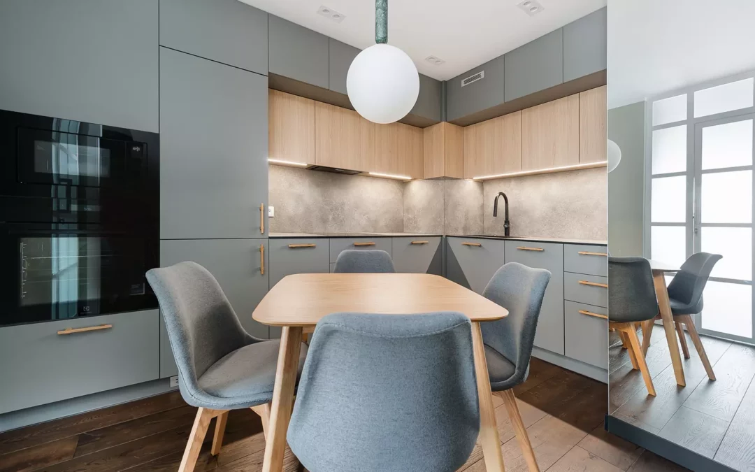 Mieszkanie z pomarańczowym akcentem